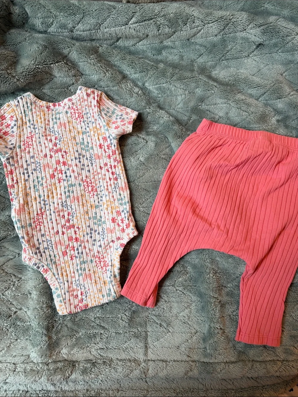 Old Navy Floral Ribbed Baby Bodysuit - Pastel Multicolor